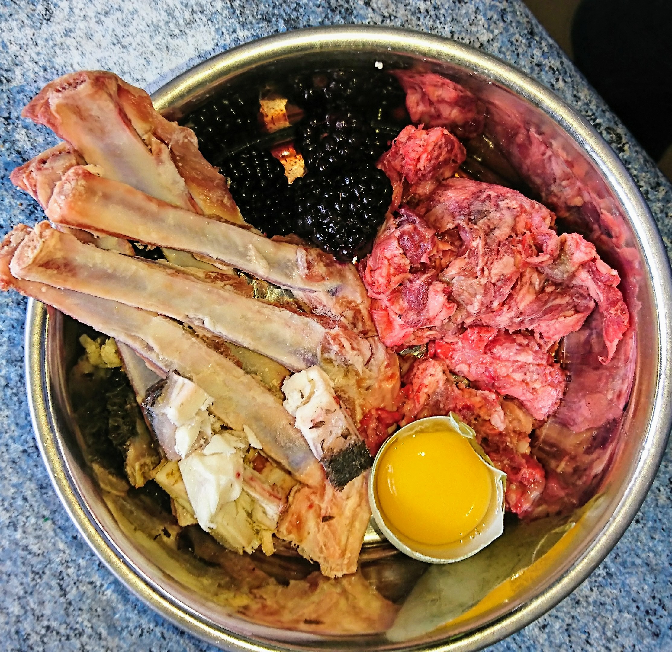lamb-ribs-black-berries-egg-lamb-mince-beef-tripe-chunks.